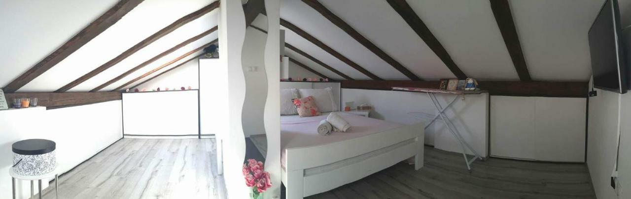 Chic Loft Appartment Krk Town Kültér fotó