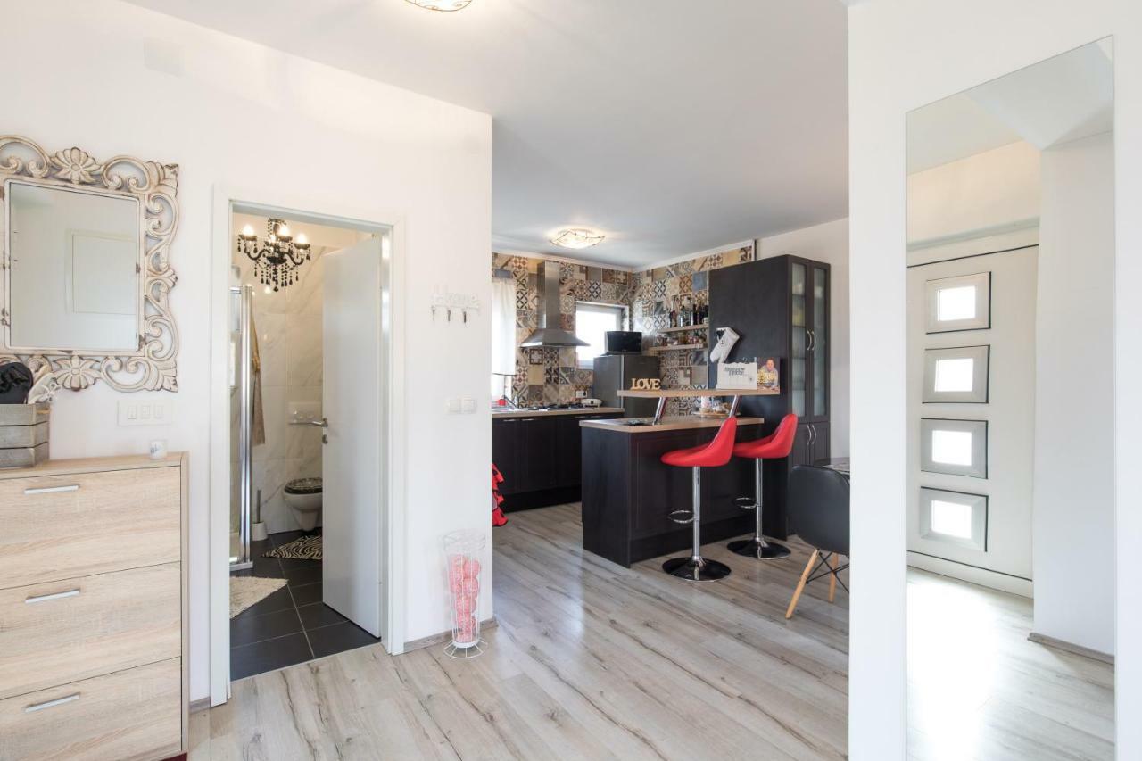 Chic Loft Appartment Krk Town Kültér fotó