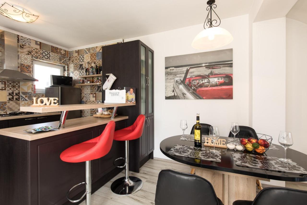 Chic Loft Appartment Krk Town Kültér fotó